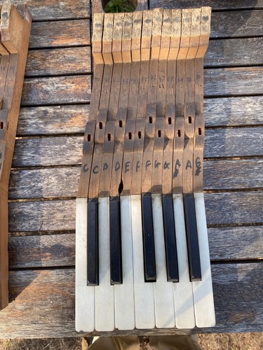 Piano keys vintage - piano,