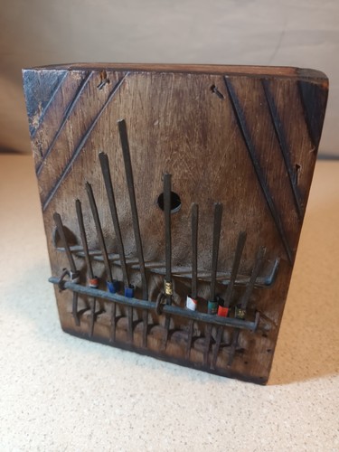 Vintage wooden thumb piano - wooden,