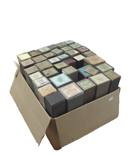 Job lot box vintage - box, 38