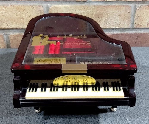 Vintage grand piano musical - grand,