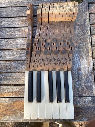 Piano keys vintage one - ,